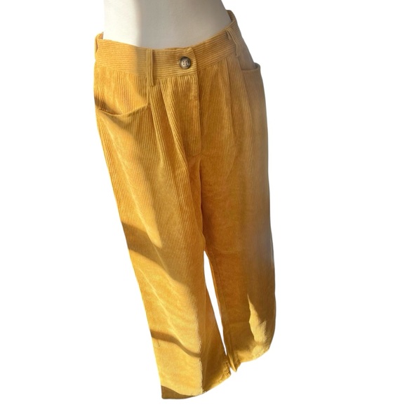 Pants - NWT High waisted relaxed fit pleated mustard yellow corduroy trousers 6